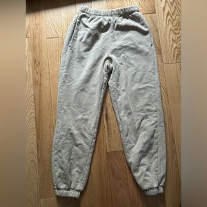 XS Wilfred free- Aritzia sweatpants